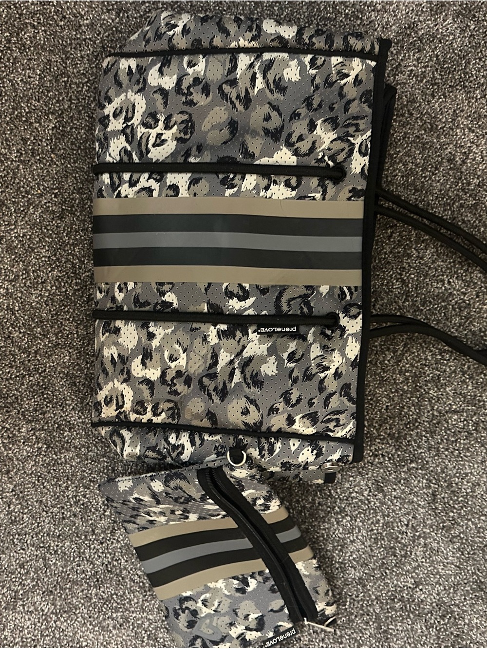 Prenelove neoprene Grey Leopard Print Tote with Striped Accent